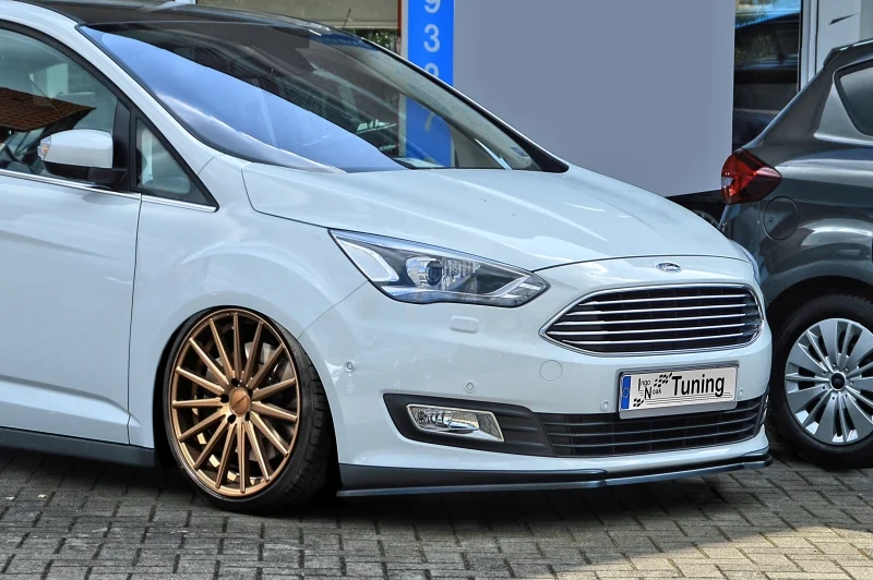 Labio De Paragolpes Delantero Abs Ford C-Max Año : 2015- Para Todos Los Modelos Labio De Paragolpes Delantero Material Abs In